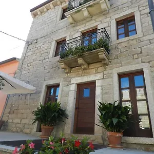 La Casa Di Babbai 2*, Nuchis Italia