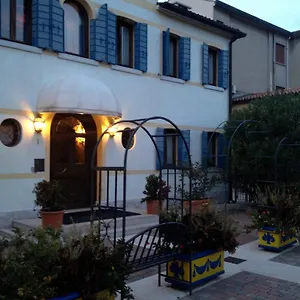 Ca'nova Alloggi 2*, Campalto Italia
